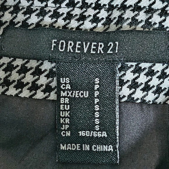 Forever 21 Gingham Mini Skirt Black & White Size S Casual Preppy Trendy - Picture 3 of 5